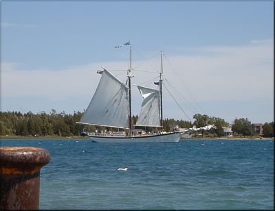 schooner2